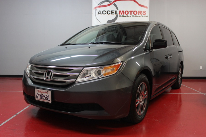 2013 Honda Odyssey EX ホンダ・オデッセイ 7人乗りのファミリー・バン
