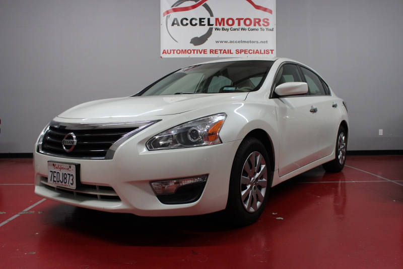 2014 Nissan Altima S 低走行の1台!