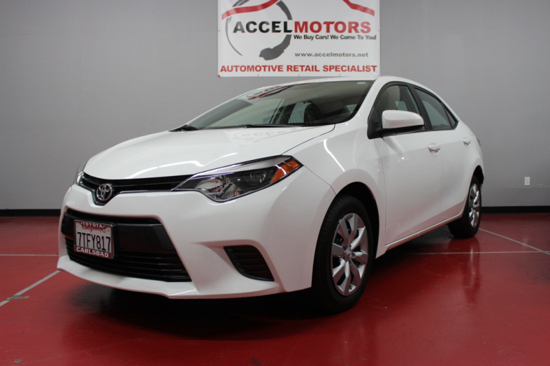 2016 Toyota Corolla LE 低マイルのカローラ