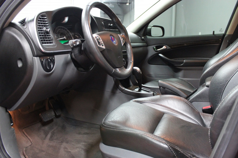 ロサンゼルスタウン 車販売情報 07 Saab 9 3 サーブのスポーツセダン車