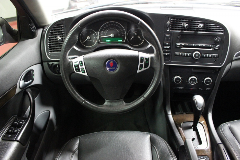 ロサンゼルスタウン 車販売情報 07 Saab 9 3 サーブのスポーツセダン車