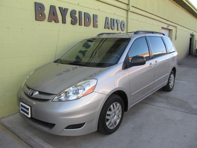 2008 Toyota SIENNA LE