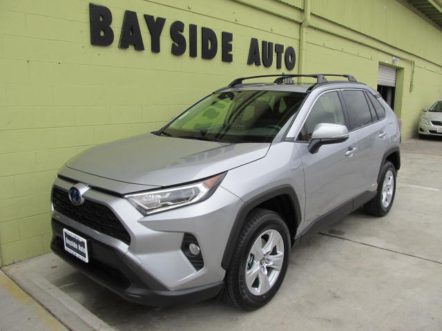 2019 Toyota RAV4 XLE HYBRID