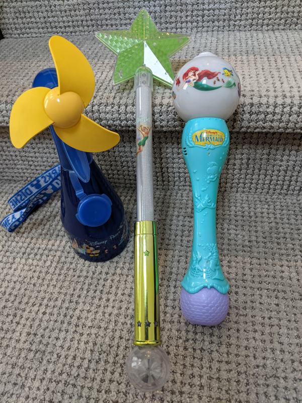 ロサンゼルスタウン クラシファイド カリフォルニアディズニーで購入のグッズ 値下げしました ロサンゼルスタウン クラシファイド カリフォルニアディズニーで購入のグッズ 値下げしました