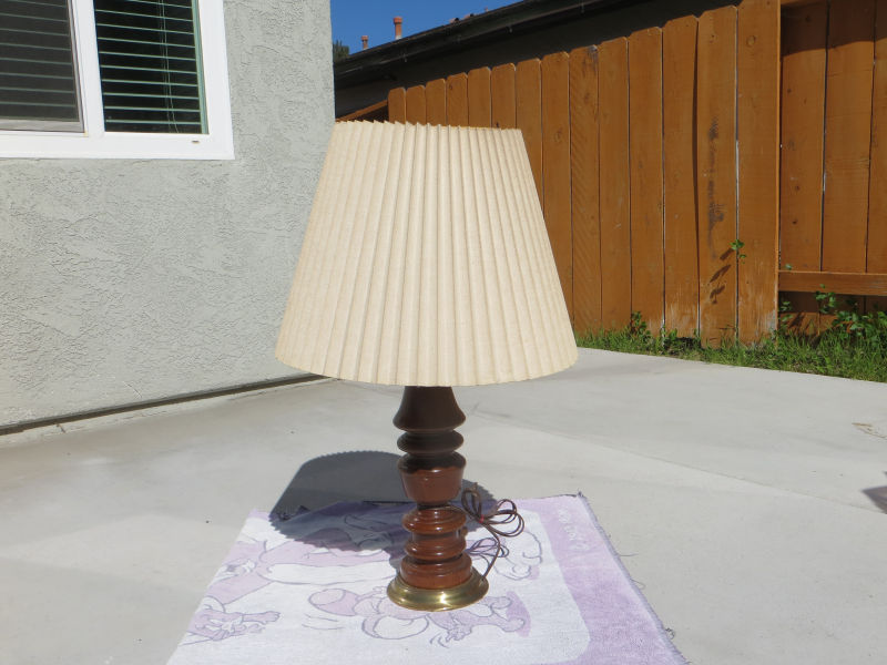 Table Lamp  R=7" H=32"