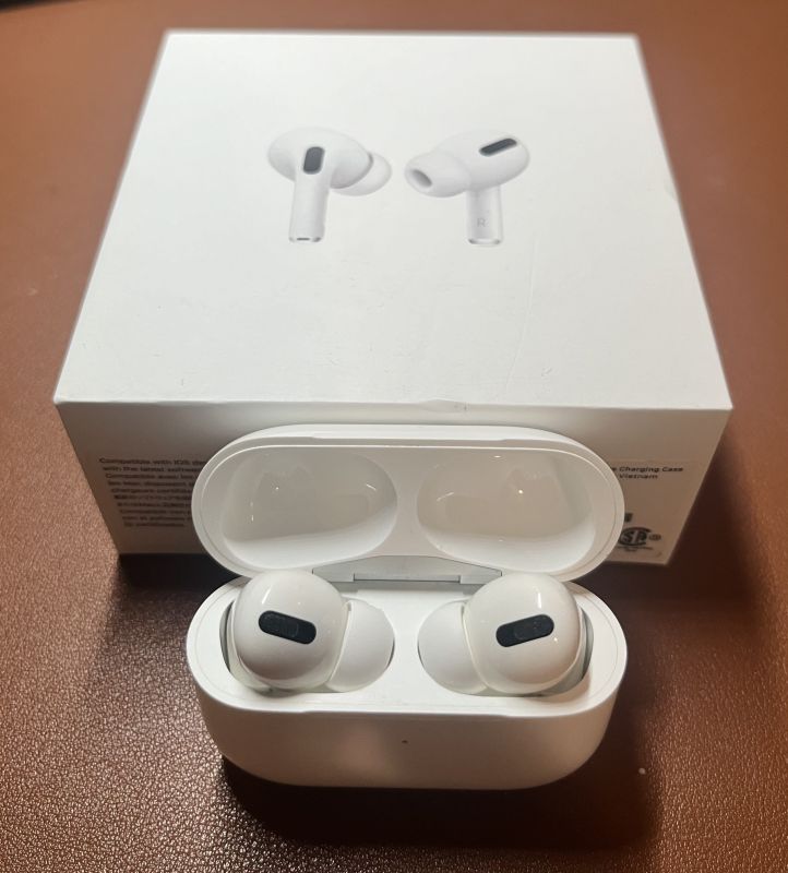 ロサンゼルスタウン - クラシファイド[Apple AirPods Pro]